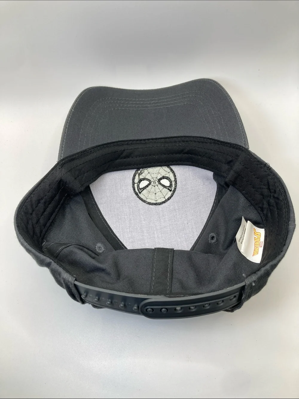 Marvel Spider-Man Youth Embroidered Snapback Hat Gray OSFM Marvel